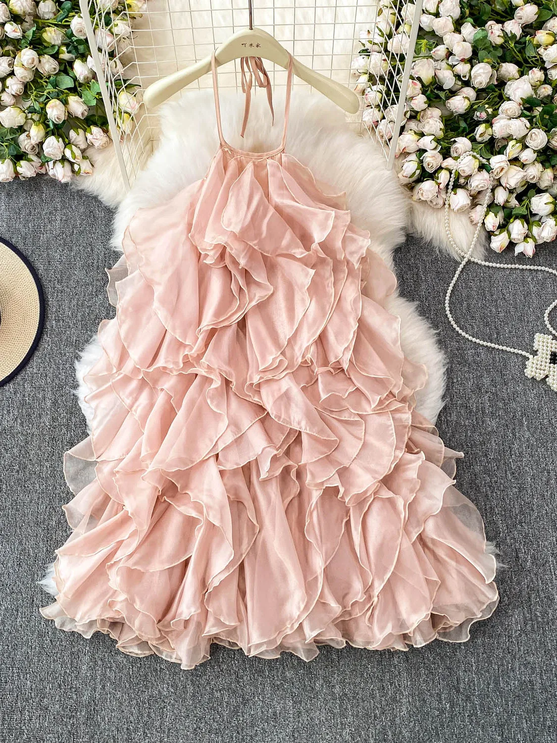 Vestido de Verão Sexy Sem Costas com Alças no Pescoço, Saia de Tule de Cintura Alta Estilo Coreano, Saia em Camadas Cor Pura ...