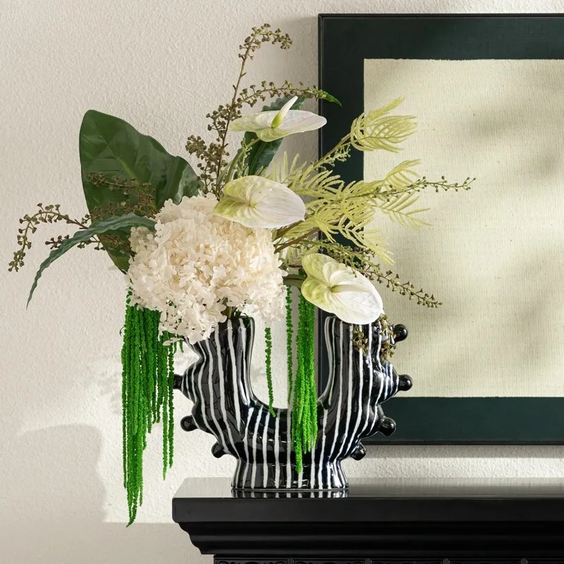 Abstract U Shape Ceramic Vase Creative Hand Painted Graffiti Ceramic Handicraft Flower Arrangement Accessories Flower Vase