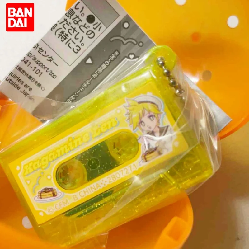 

Оригинальные брелоки-игрушки Bandai Gashapon Vocaloid с дизайном кассеты: Хацунэ Мику, Кагамине Лен, Мегурине Лука, Кайто Кагамине Рин
