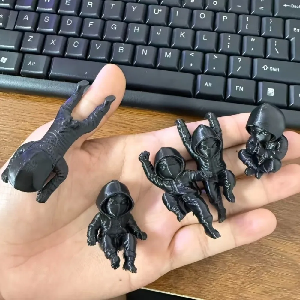5 pcs Cute 3D Printing Ninja Ornaments Mini Funny Hooded Man Figure Five Action Postures Hanging Decor Ninja Statue Gift