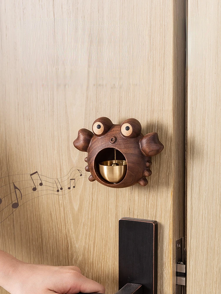 Crab Solid Wood Door Japanese Entry Reminder Bell Entry Door Bell Creative Pendant