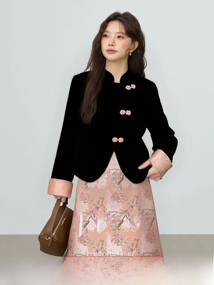 

Модный уникальный комплект женской одежды больших размеров: весенняя новинка, национальный тренд, комплект из двух предметов, брюки с высокой талией, А-силуэт