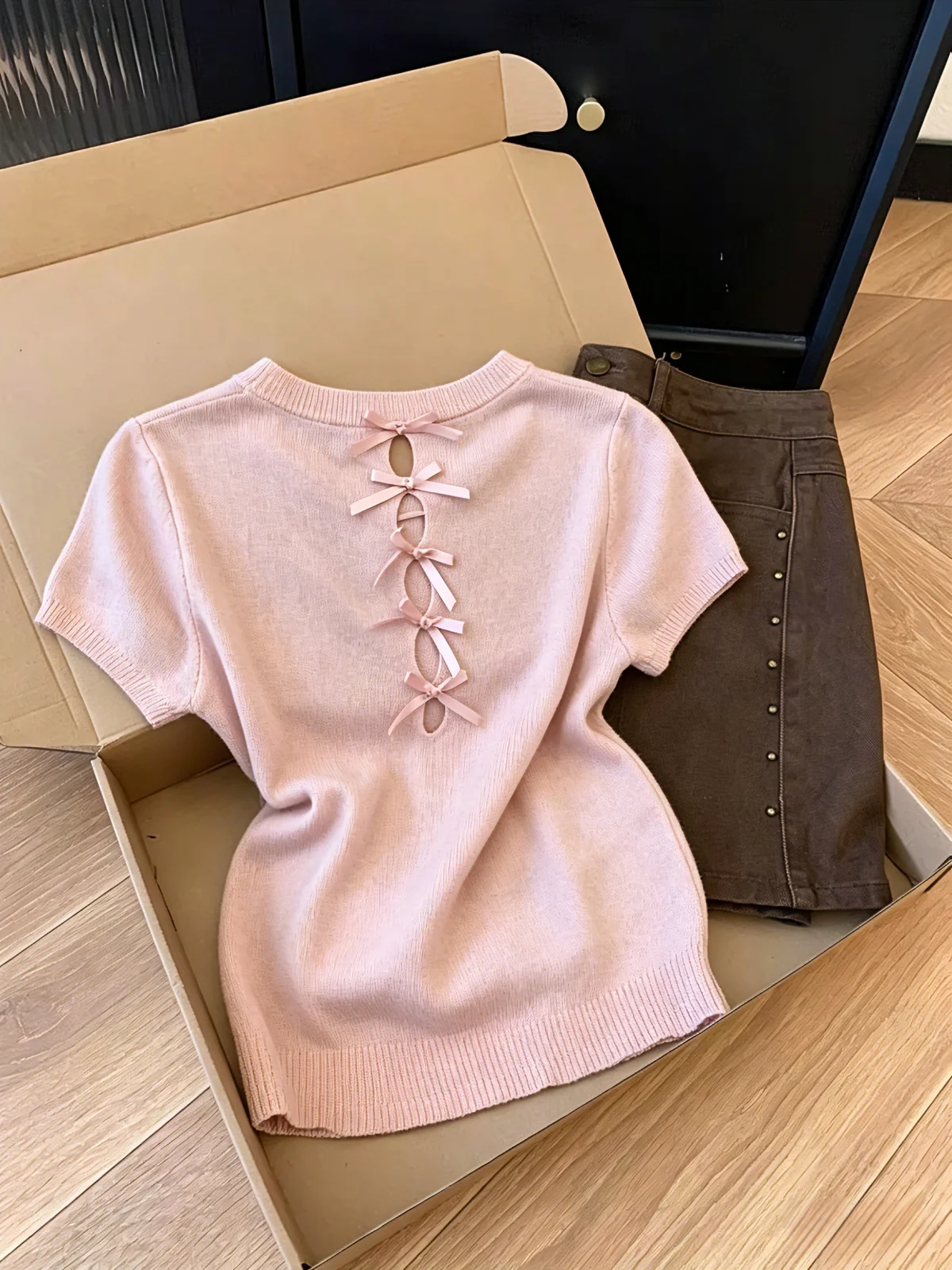 

Pink Backless Knot Short Sleeve Knitted Shirt Women's Summer New Style Age Reduction Top Self-Preserving Model