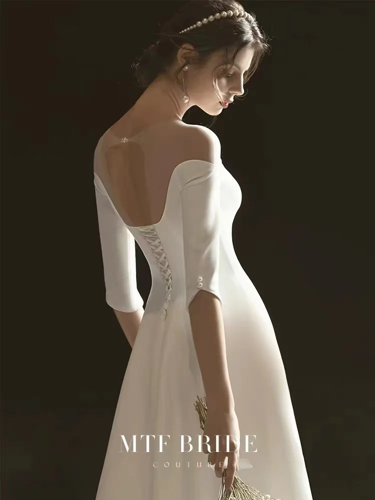 

Luxury White Wedding Dresses Backless Sheer Tulle O-Neck Half Sleeves Soft Satin Lace Up Elegant Bridal Party Gowns Custom Made