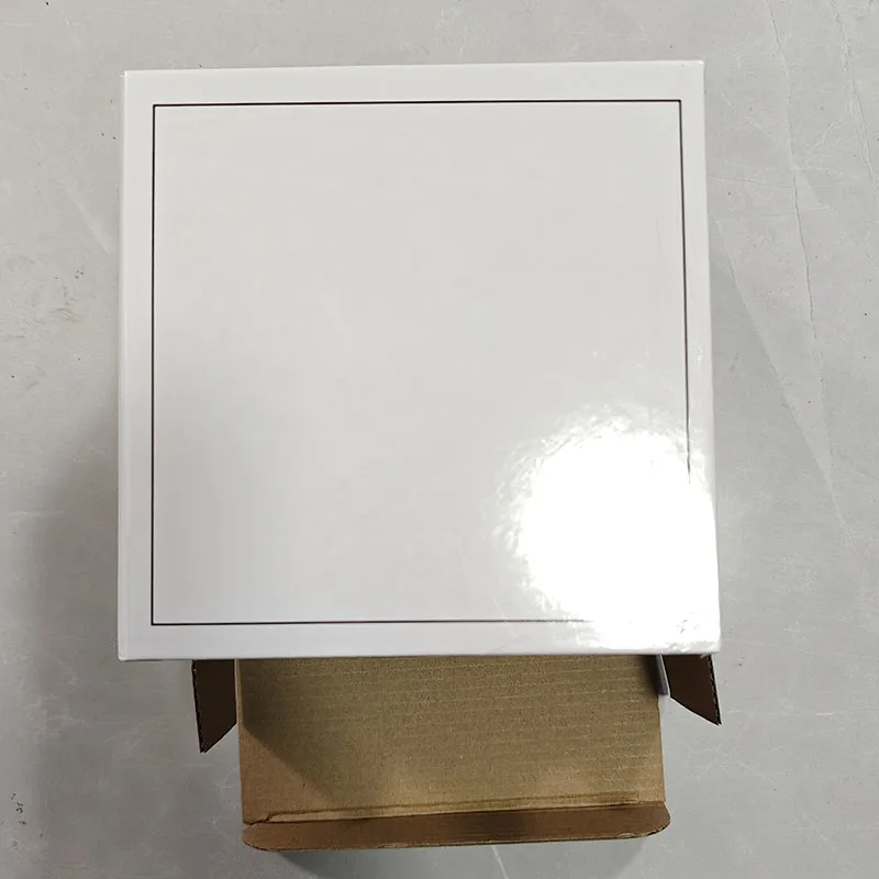 Новая коллекция CD-дисков британской рок-группы Heavy Metal в подарочной коробке: Легендарные группы Зала славы рока, 13 CD