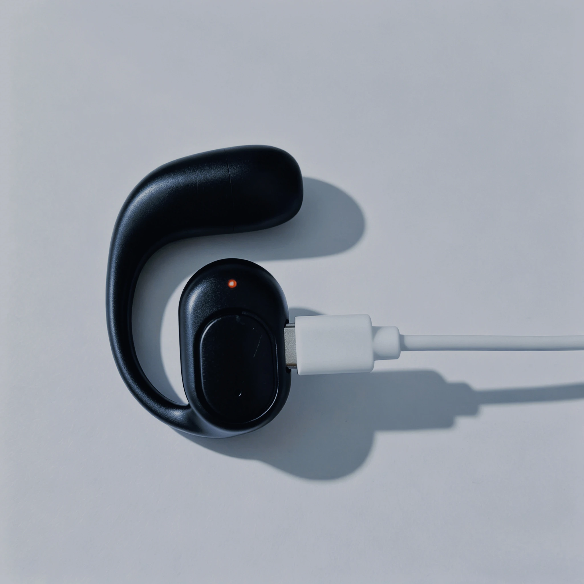 Single One Ear Hook Bone Conduction Bluetooth Headset Wireless Open Ear Headphones With Built-in Microphone Noise Canceling Hand