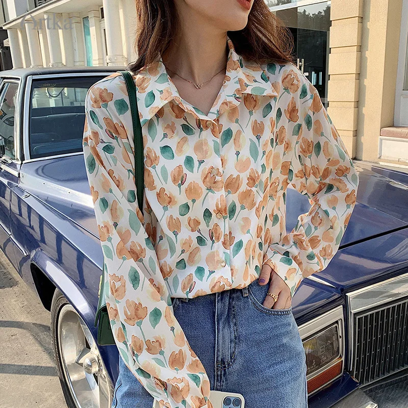 ARTKA 2023 Summer New Women Blouse Elegant Casual Lapel Floral Print Shirts Loose Long Sleeve Chiffon Shirts Female 22SA059C