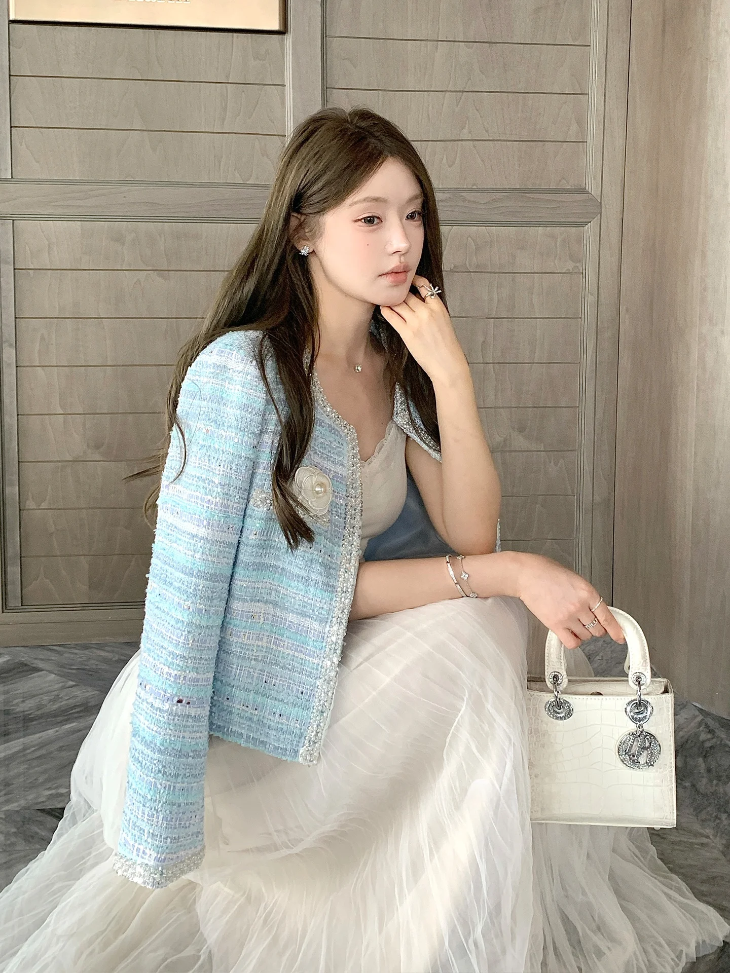 

FanyFloss Luxury ort Woolen Jaet Embroidered 3D Flowers Sequin Splicing Knitted Cardigan Women's Autumn Faion Outerwear