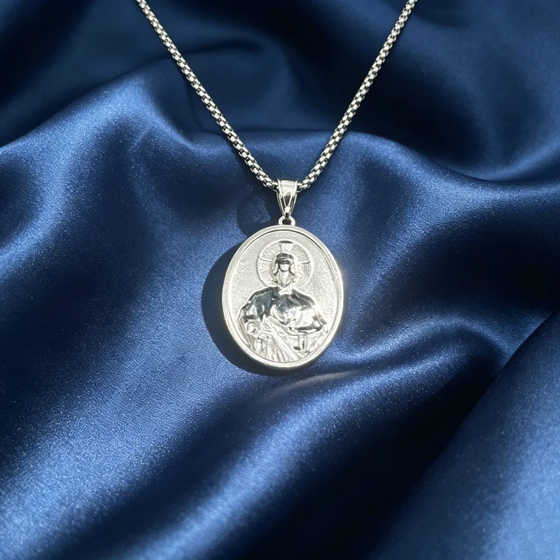 Oval Glass St. Jude Thaddeus Medal Pendant Necklace Unisex Catholic Amulet Jewelry for Men Women Daily Wear Gifts