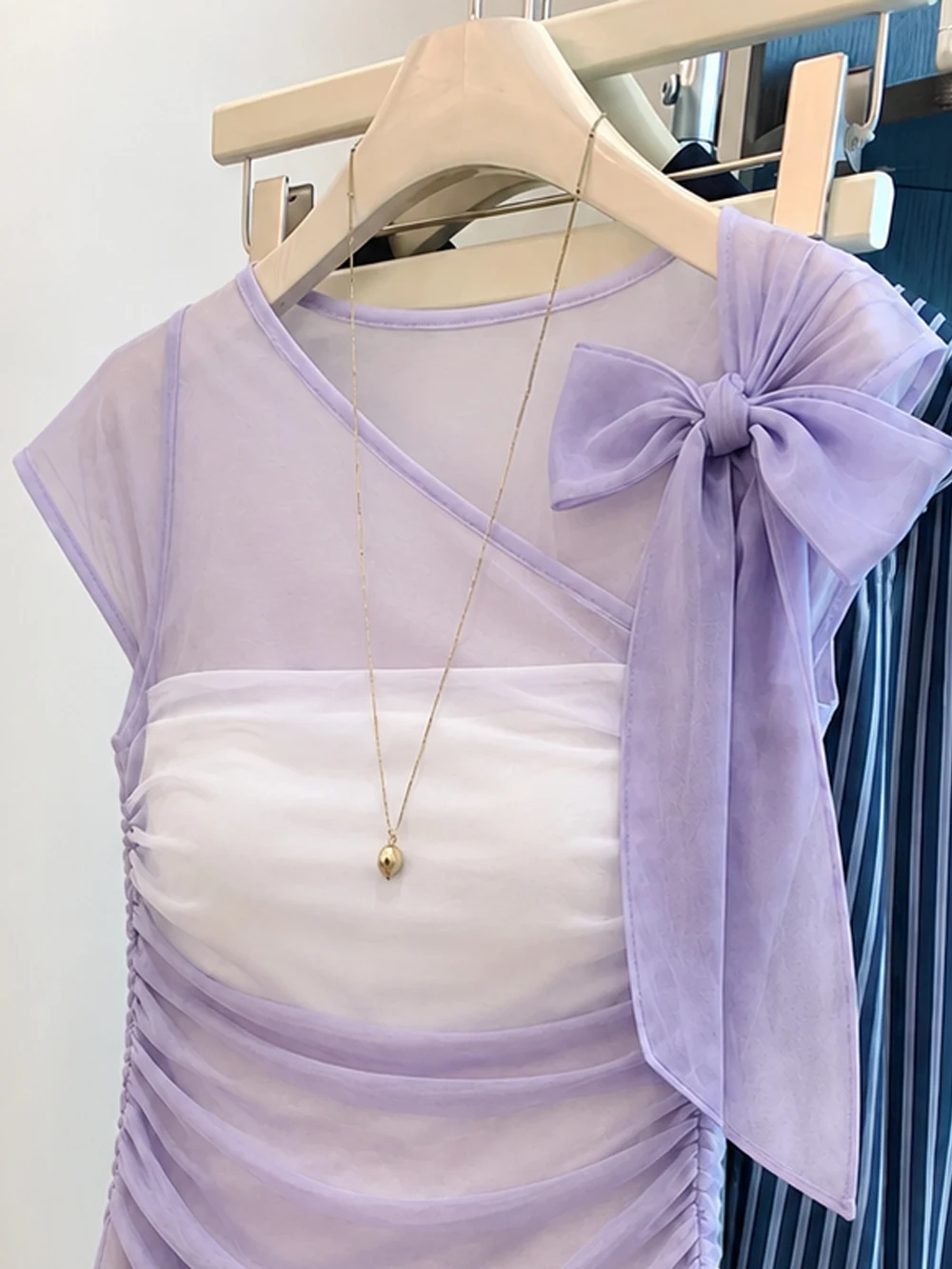 Summer Unique Slanted Neckline  Knot Net Shirt Heavy Embroidery Side Waist Gathered Slimming Fake Two-Piece Top