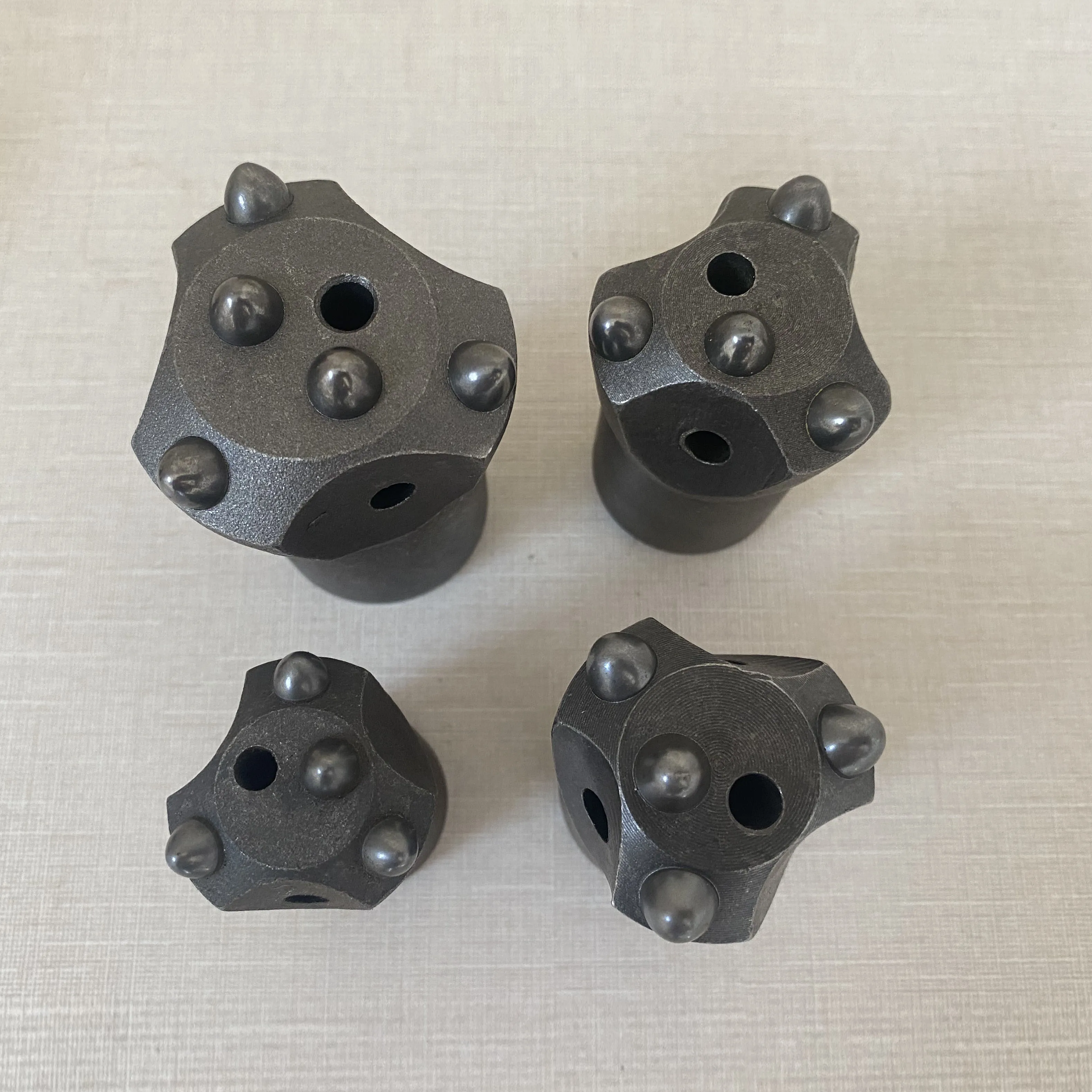 Spherical teeth Plum column teeth Cold-pressed alloy Tungsten steel Mountain rock tunnel Coal mine rock drill Planca air drill