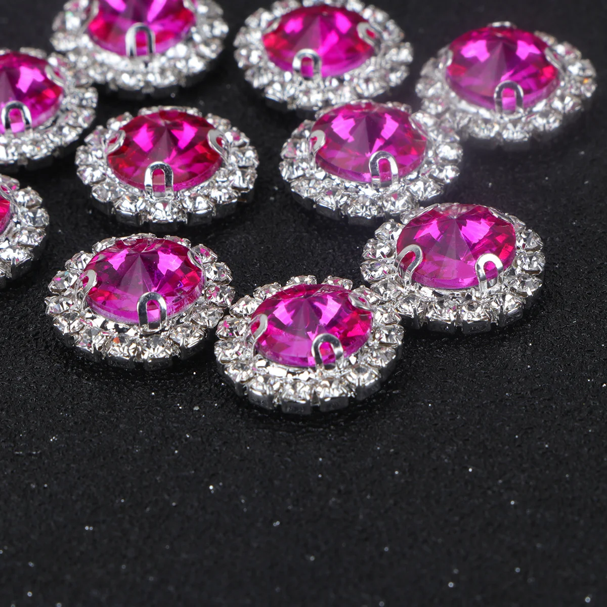 

20Pcs Round Craft Rhinestones Flatback Faux Diamonds for Phone Case Scrapbooking Photo Album Vase Fillers Party Decorations