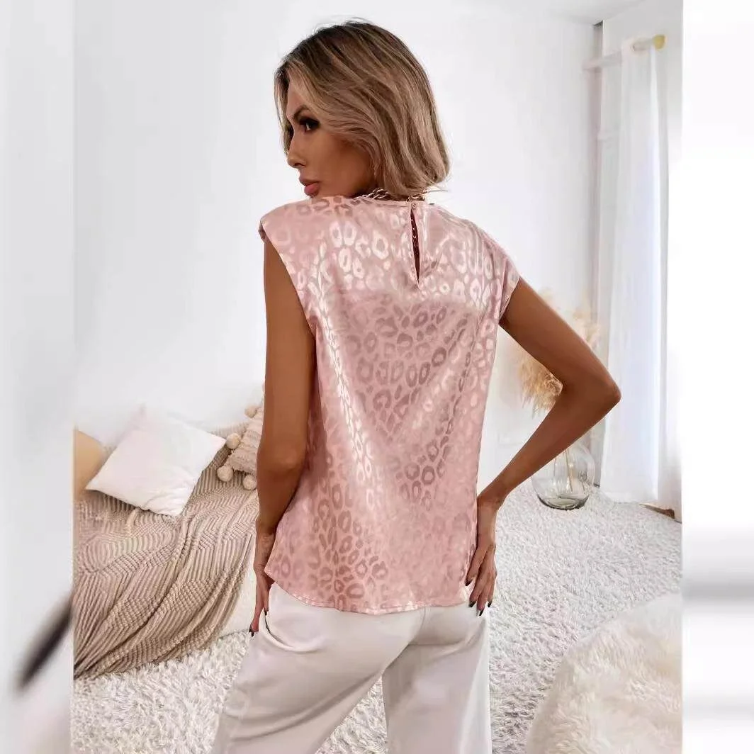 Ladies Casual round Neck T-Shirt with Floral Embroidery Loose Fit Short Sleeve in Polyester Cross-Border Popular Women's Wear view 3