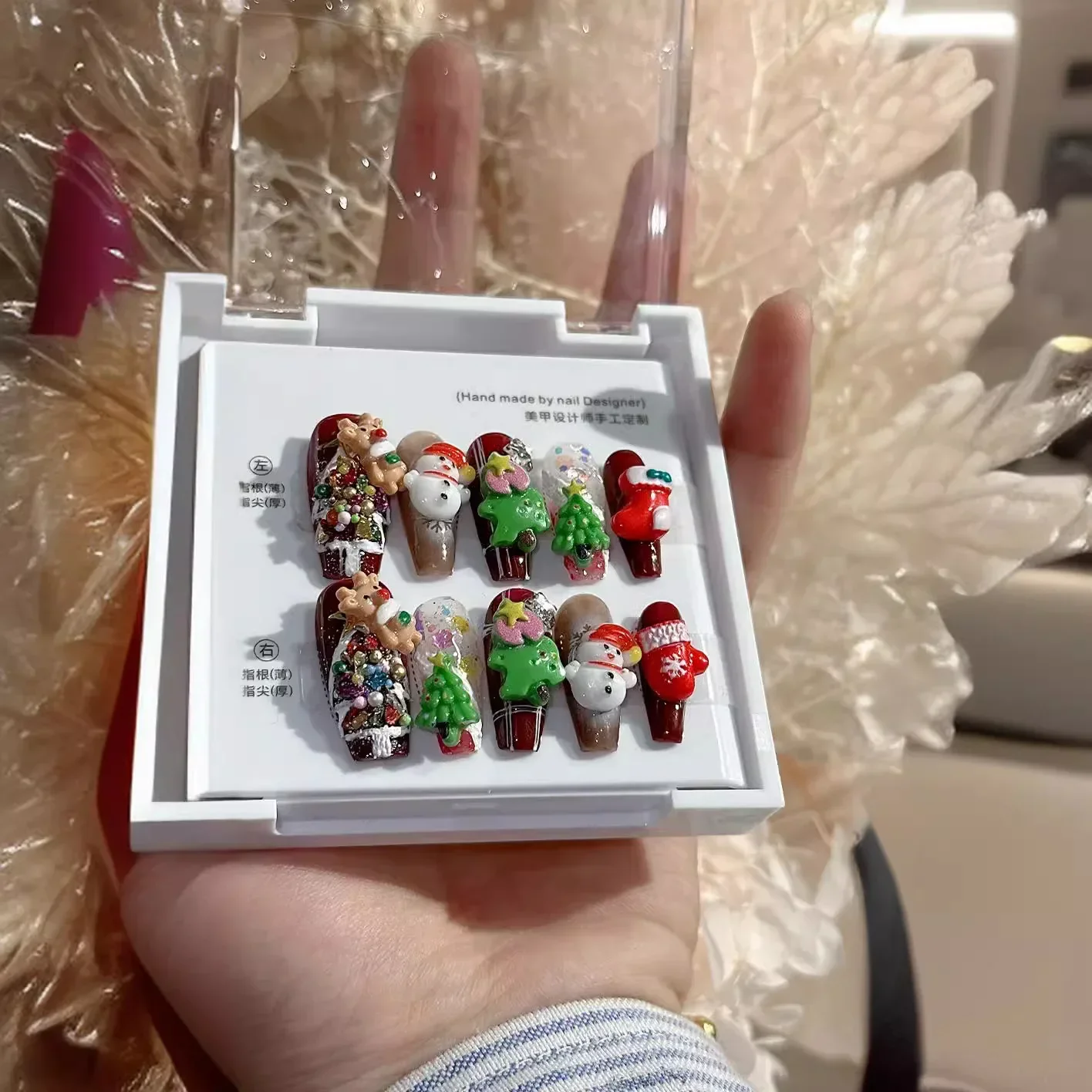 Press On Nails Handmade Christmas Themed Fluorescent Christmas Tree Elk Snowman Cute Removable Reusable Fake Nails