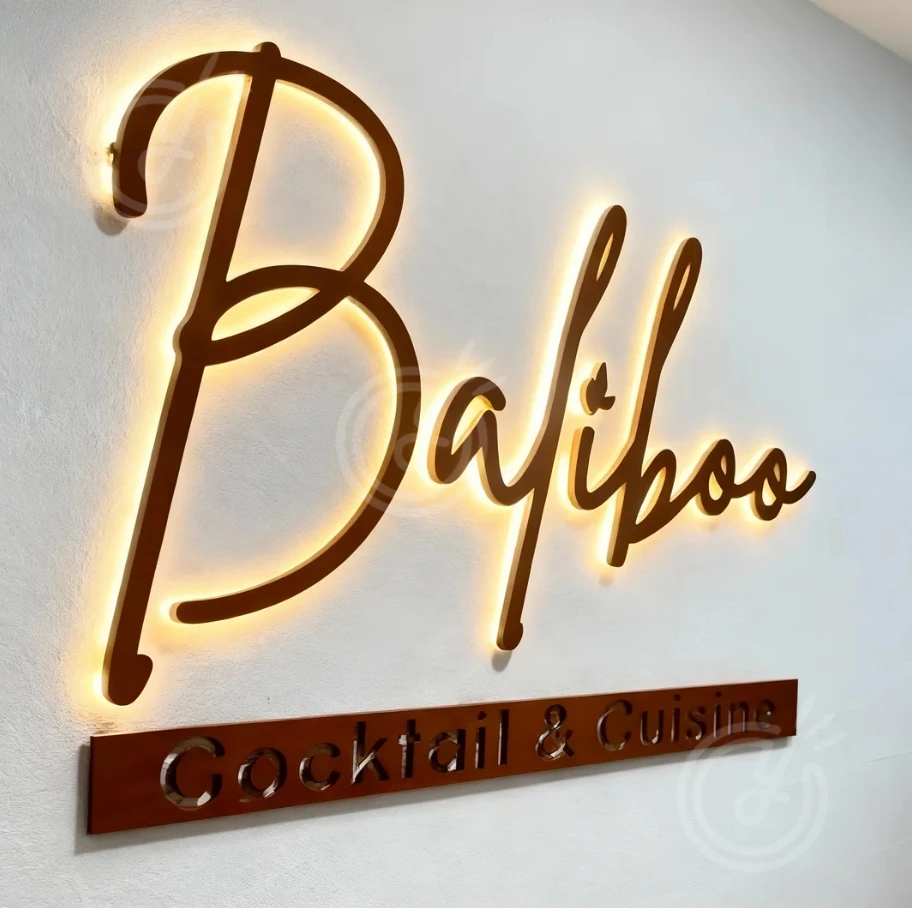 أضواء الثريا ثلاثية الأبعاد رسائل في علامة الأعمال العبرية مخصصة معدنية الخلفية لمكتب LED عيادة شعار مخبز الديكور في الهواء الطلق