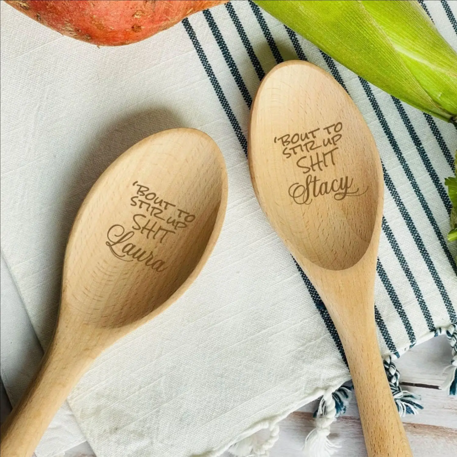Cuchara de madera de haya personalizada grabada Bout To Stir UP Shit (nombre)