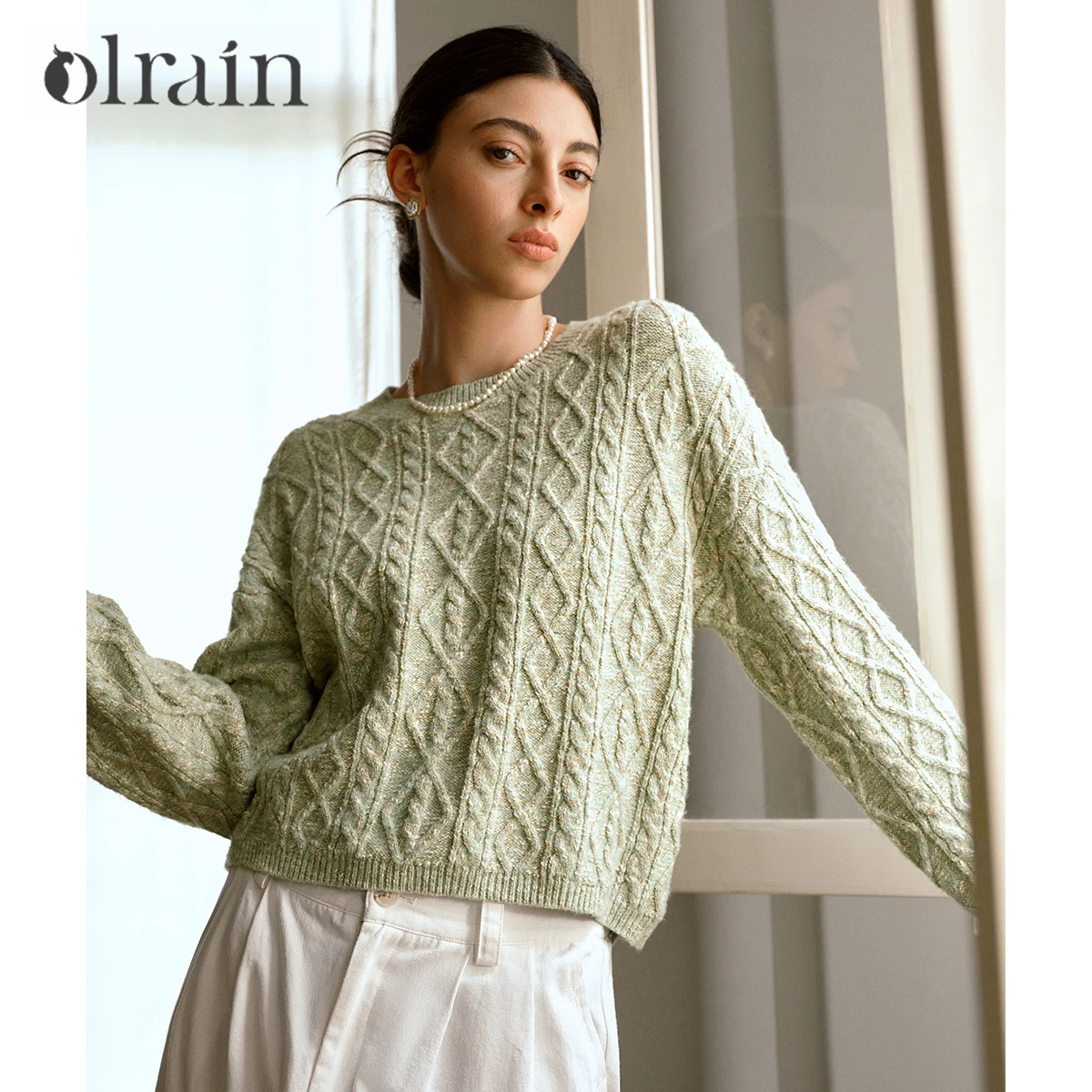 

OLrain French O-Neck Knitted Sweater Pullover For Women's 2025 Autumn New Retro Style Long Sleeve Top O57QM000591