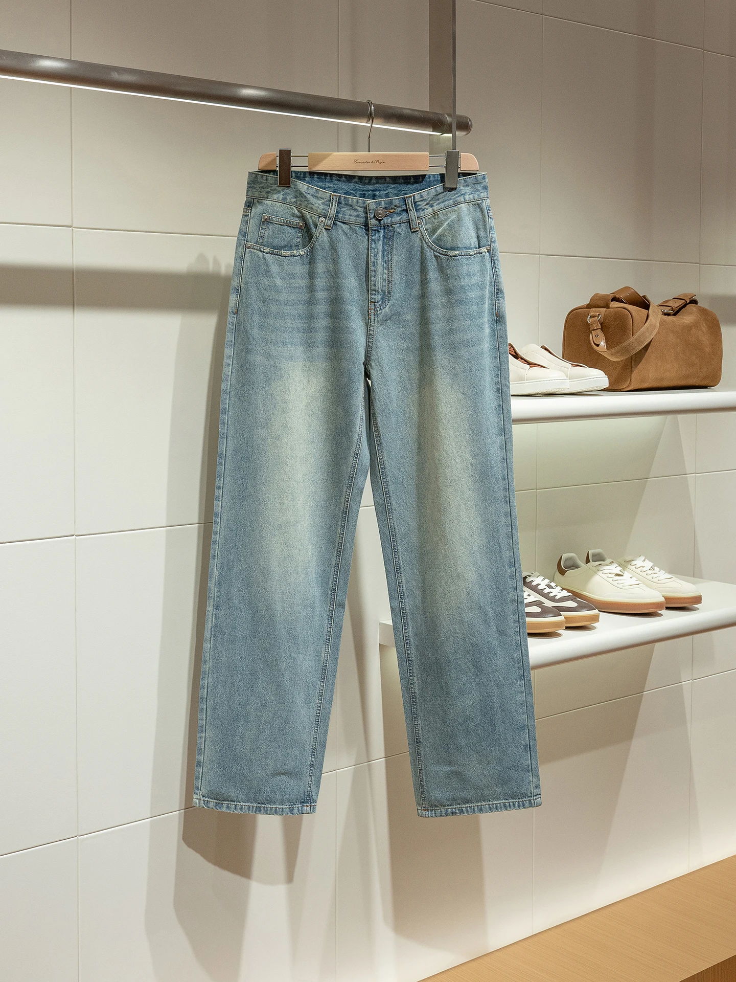 

Vintage Washed 12-Ounce Cotton Denim Loose Straight Leg Men's Jeans Breathable Comfortable Non-Shrinking Classic Fit Jeans