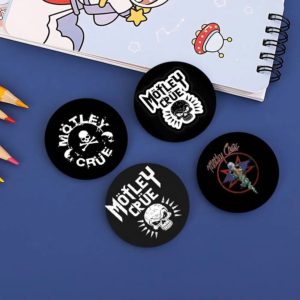 Banda Popular m-motley-c-crues, Pin de botón suave, icono impreso brillante, regalo para amigos, insignia, broche para Collar, Pin de solapa de Metal