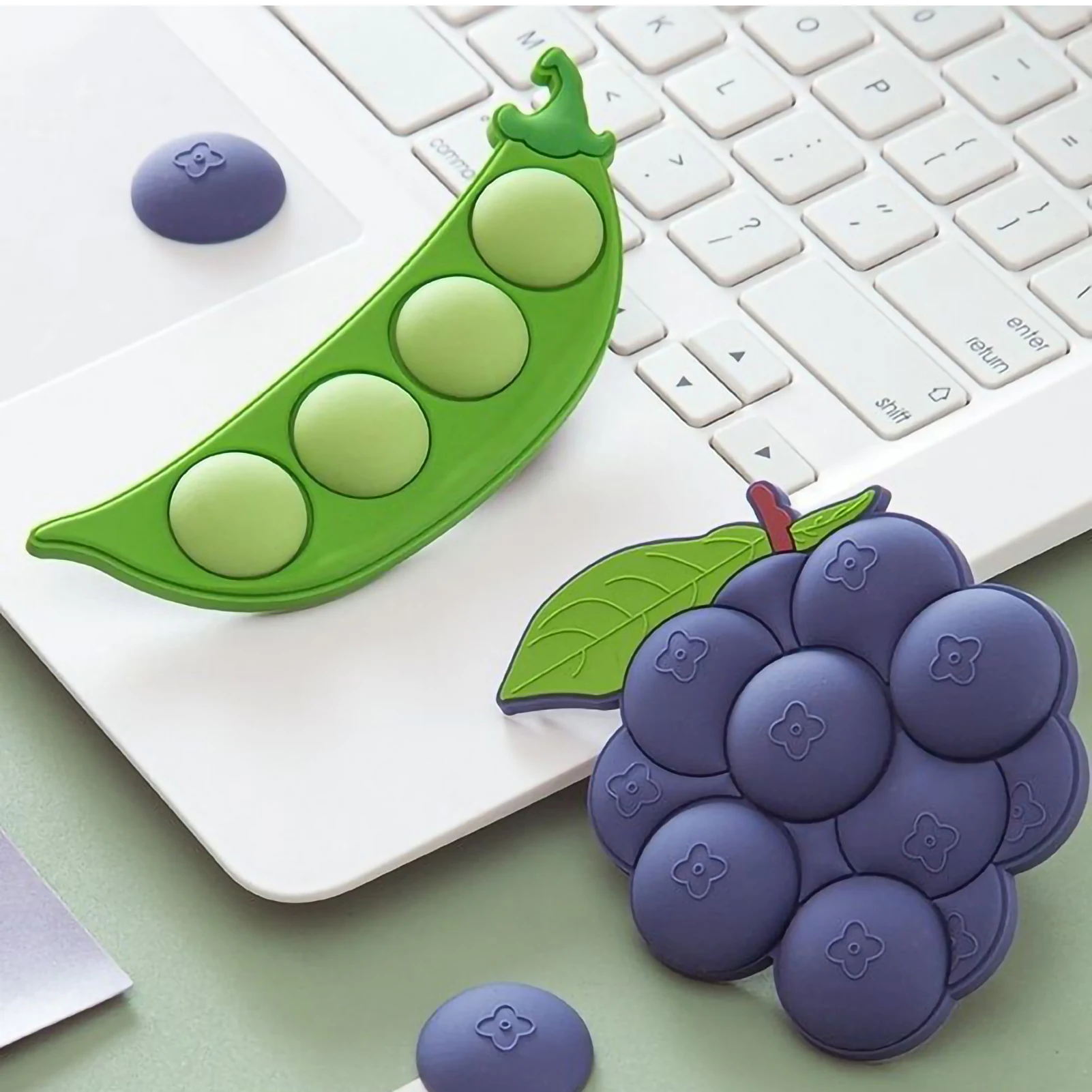 Cute Creative Grape Peas Fridge Magnet Acrylic Suction Refrigerator Stickers Magnetic Fruit Whiteboard Stickers Home Decoration