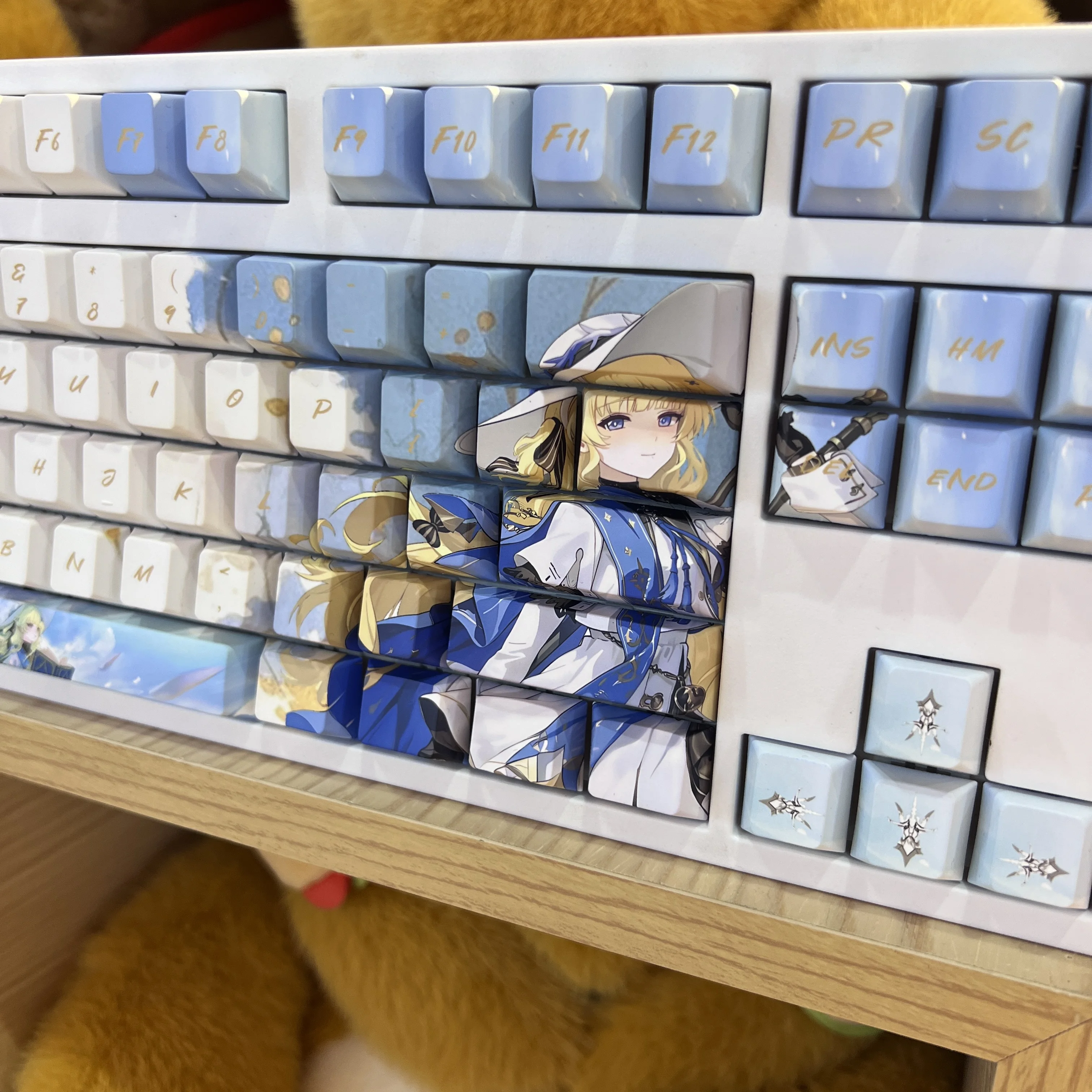 

Phoebe Theme Key Cap Personalized E-sports Full Set of High-value Birthday Gifts Chreey PBT Transparent Mechanical Keyboard Caps