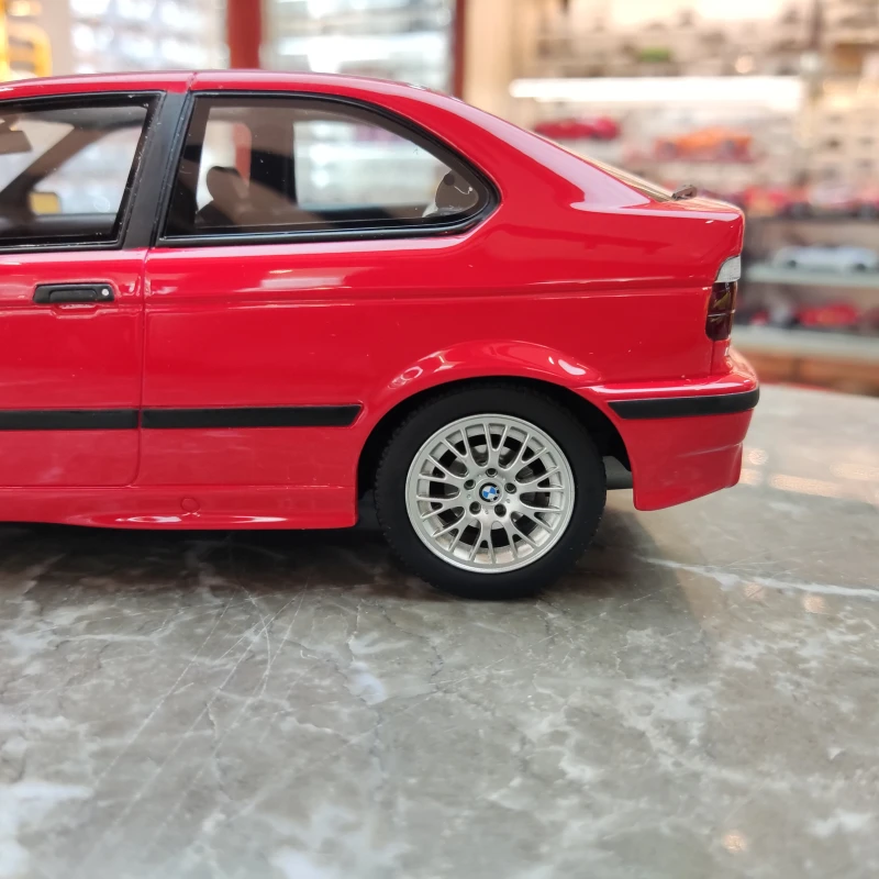 OTTO Model 1/18 diecast car model toy for old style BMW E36 limited edition collection car model with original box