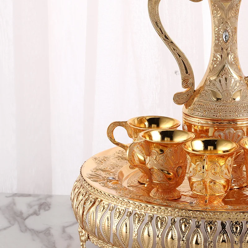 Metal material hotel household golden wine jug wine glass banquet supplies pattern