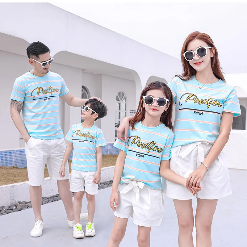 Family Matching Clothes Summer Holiday Mother Daughter Floral Dress Dad Son Cotton T-shirt &Pants Family Look Couple Outfits