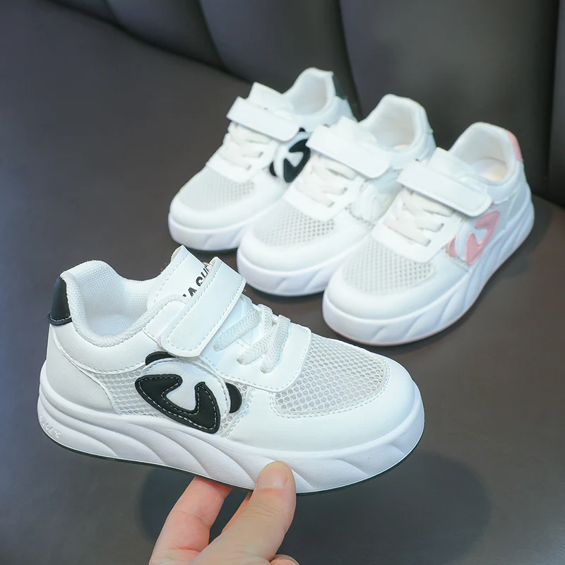 

Girls' Sports Shoes 2024 New Children's Sweet Running Shoes with Cute Panda Kids Casual Flat Shoes for Students Wear-resistant