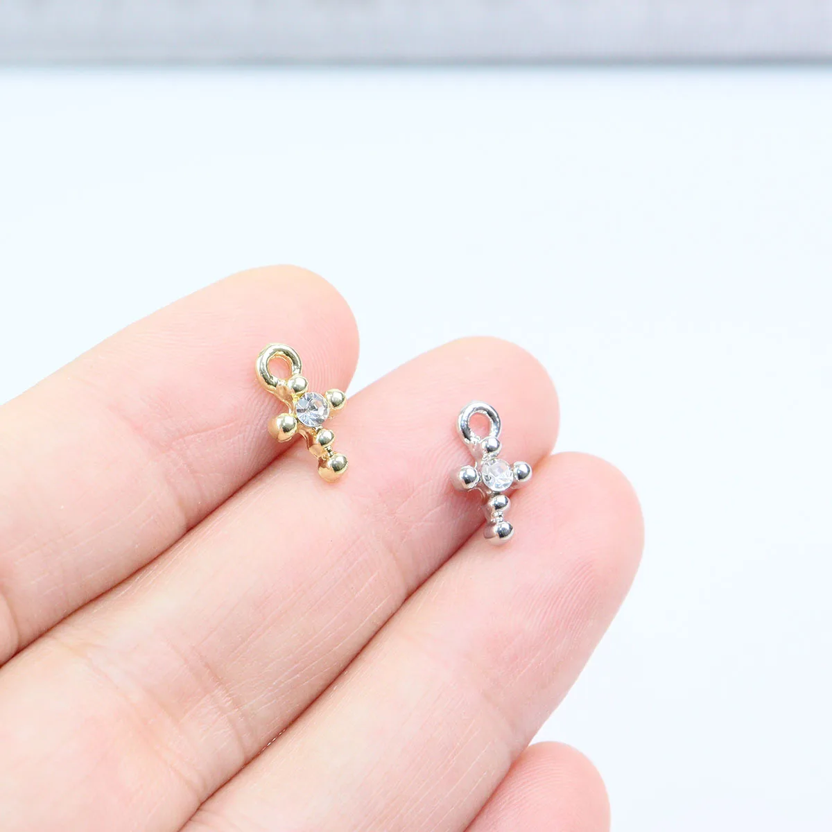 Eruifa 10pcs Pretty Mini Cross With Rhinestone Coin Zinc Alloy Necklace,Earring Bracelet Jewelry DIY Handmade 2 Colors