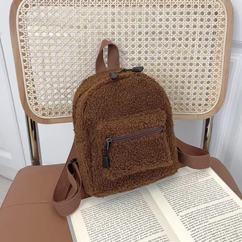 Moda kadın Sırt Çantaları Küçük Peluş Kadın Sırt Çantası Mini Omuz Çantası Kış Yeni Yumuşak Kabarık Kürk Kız Okul Çantası Mochila 2022