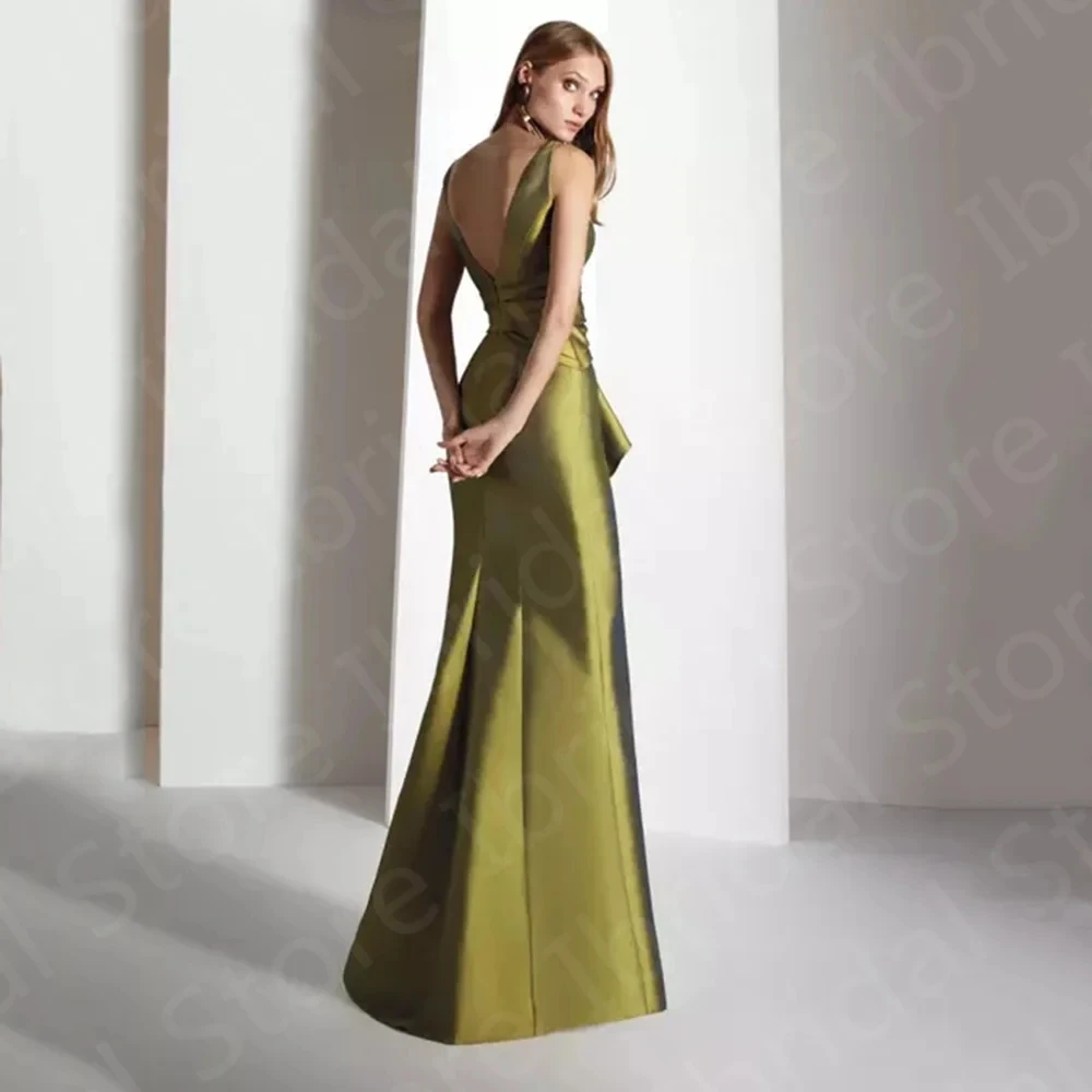 Elegant Olive Green Mother of the Bride Dress 2026 Mermaid Mother Gowns V-neck Sleeveless Side Slit Wedding Formal Party Gowns