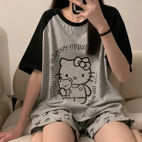 Sanrio 잠옷 만화 Kuromi 만화 Kawaii 신선한 귀여운 헬로 키티 반팔 세트 반바지 집에서 머무르십시오 편안한 소녀