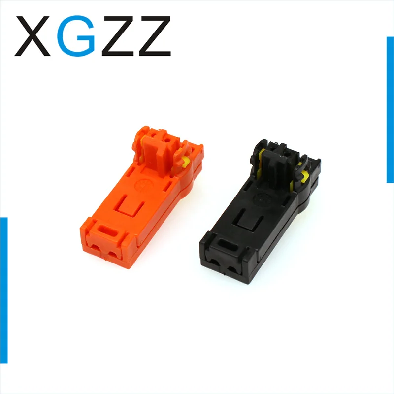 DJ70271-1-21 is suitable for Toyota Camry steering wheel plug with 2P black/orange 2-pole terminal