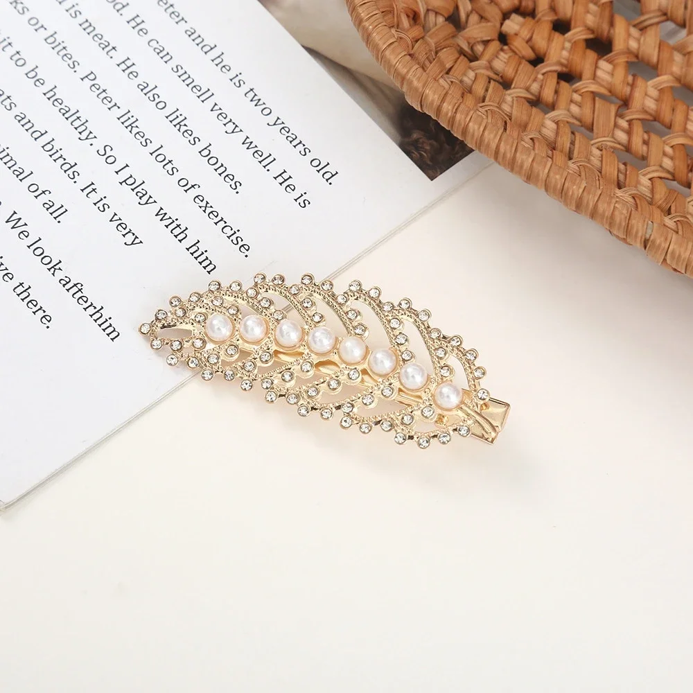 Pinza para el pelo grande con imitación de perla, pluma y hoja, para mujer, con cristal, tipo cocodrilo, para el lado del cabello, accesorio de joyería para la cabeza