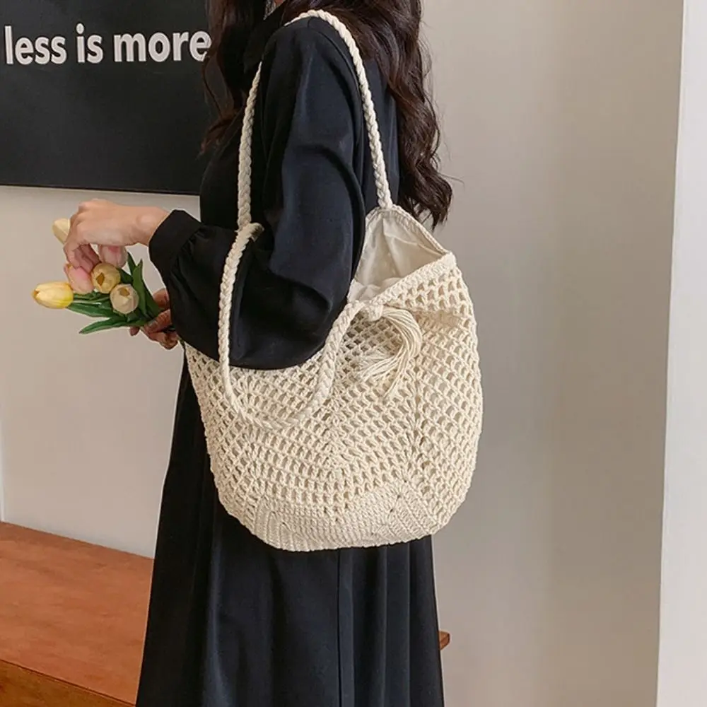 

Portable Straw Knitted Shoulder Bag Bohemian Leisure Weave Handbag Hollowed Out Sweet Crochet Tote Bag Vacation