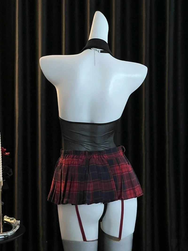 Tuta femminile trasparente in rete sexy, taglio masculina con gonna a pieghe a contrasto, elegante stile con data matura, seducente e seducente