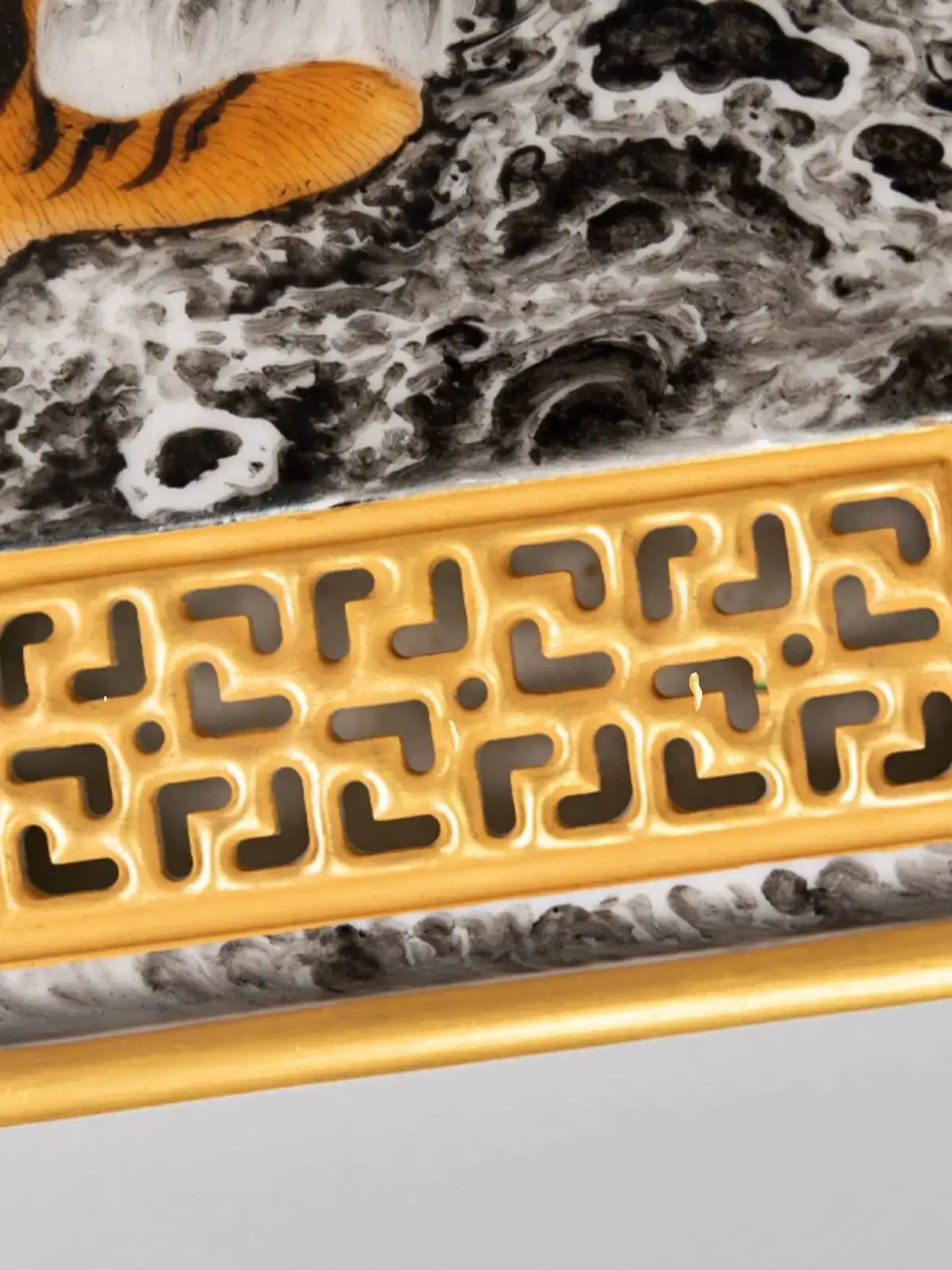 Sacrd Jingdzhn Pastl Tigr Roaring Mountain Forst Cramic Tray St Chins Styl Hand-Paintd Wt And Dry Dual-Us Ta