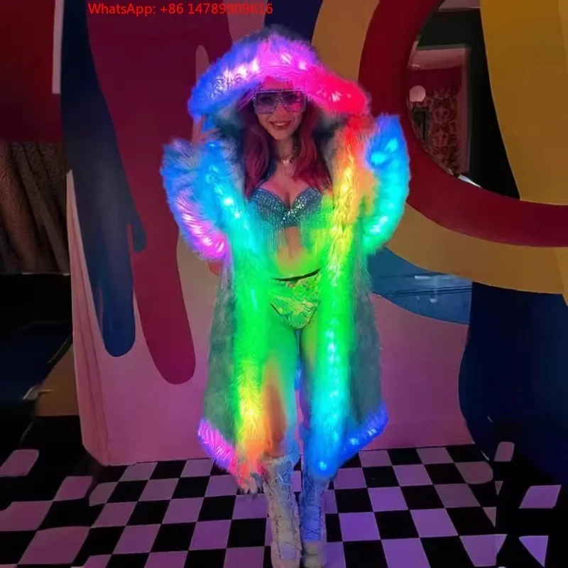 

Ladies Wild and Sexy LED Light up Faux Fur Coat for Nightclub Events Party Celebration Show Costumes
