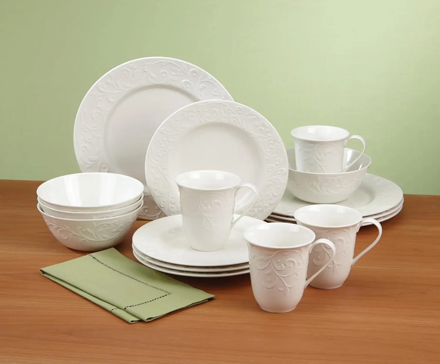 

Lenox 851746 Opal Innocence Carved 16-Piece Kitchen Dinnerware Set Dinner Plates