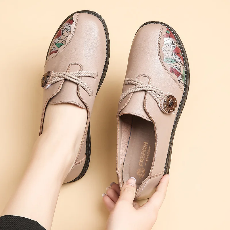 

Slip resistant shoes for women new spring ballet flats ladies vintage loafer shoes with string button retro mother flats walking