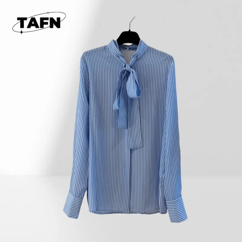 

Women’s Satin Shirt Long Sleeve Turn Down Collar Blouse Versatile Women’s Winter Jacket Vest for Outdoor ExplorationA25249