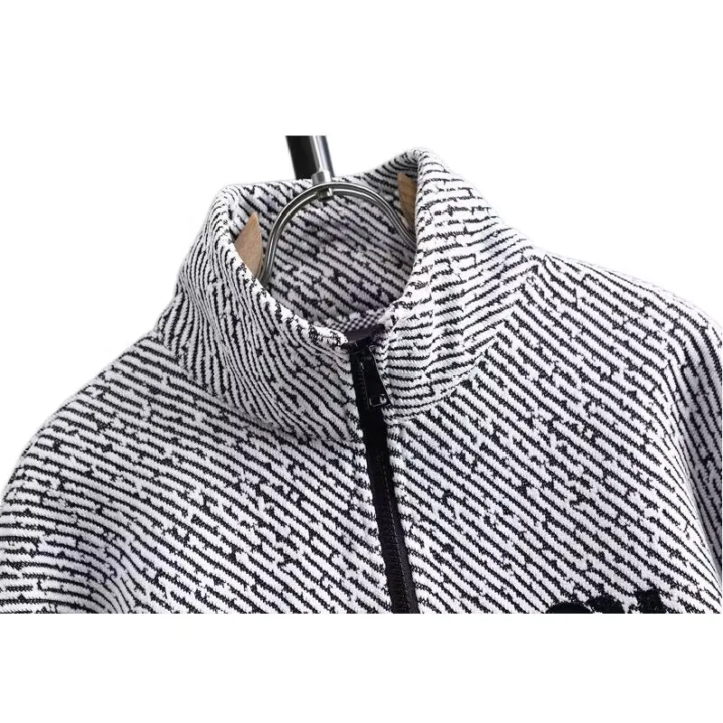 Chándal para hombre, chaqueta con cuello levantado y media cremallera, conjunto de ropa de calle de gran tamaño para primavera y otoño, ajuste cómodo, novedad de 2025