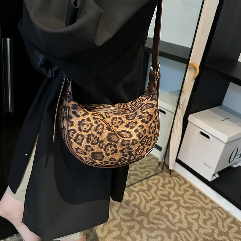 Bolsa de axila com estampa de leopardo, bolsa de ombro feminina, retrô, camurça fosca, bolsa crossbody para mulheres, bolsas de grife, bolsa e bolsas