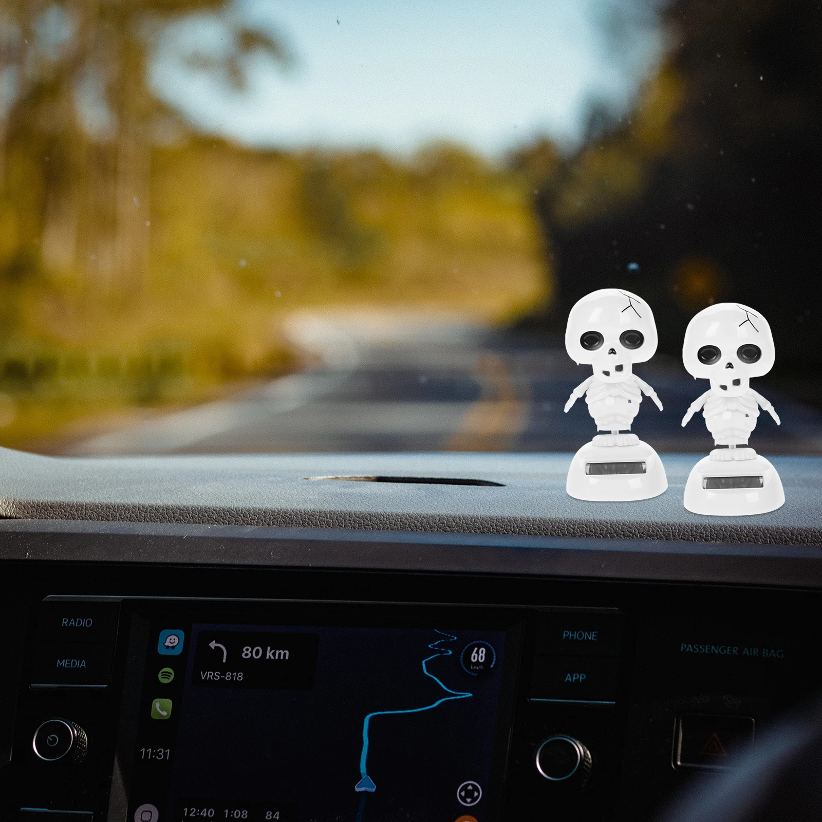 2pcs Solar Dancing Decor Halloween Car Home Office Desktop Decorative Bone Statue Lightweight Plastic Shaking Head