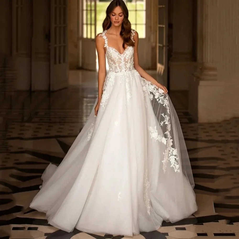 

Luxury Wedding Dress Applique A Line Bride Dresses V Neck Bridal Gowns Spaghetti Straps Customized Vestidos De Novia