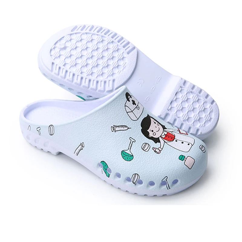 Medical Shoes for Women EVA Laboratory Doctor Nursing Clogs Surgical Slippers Hospital Cartoon Nurse Print Flats Shoes