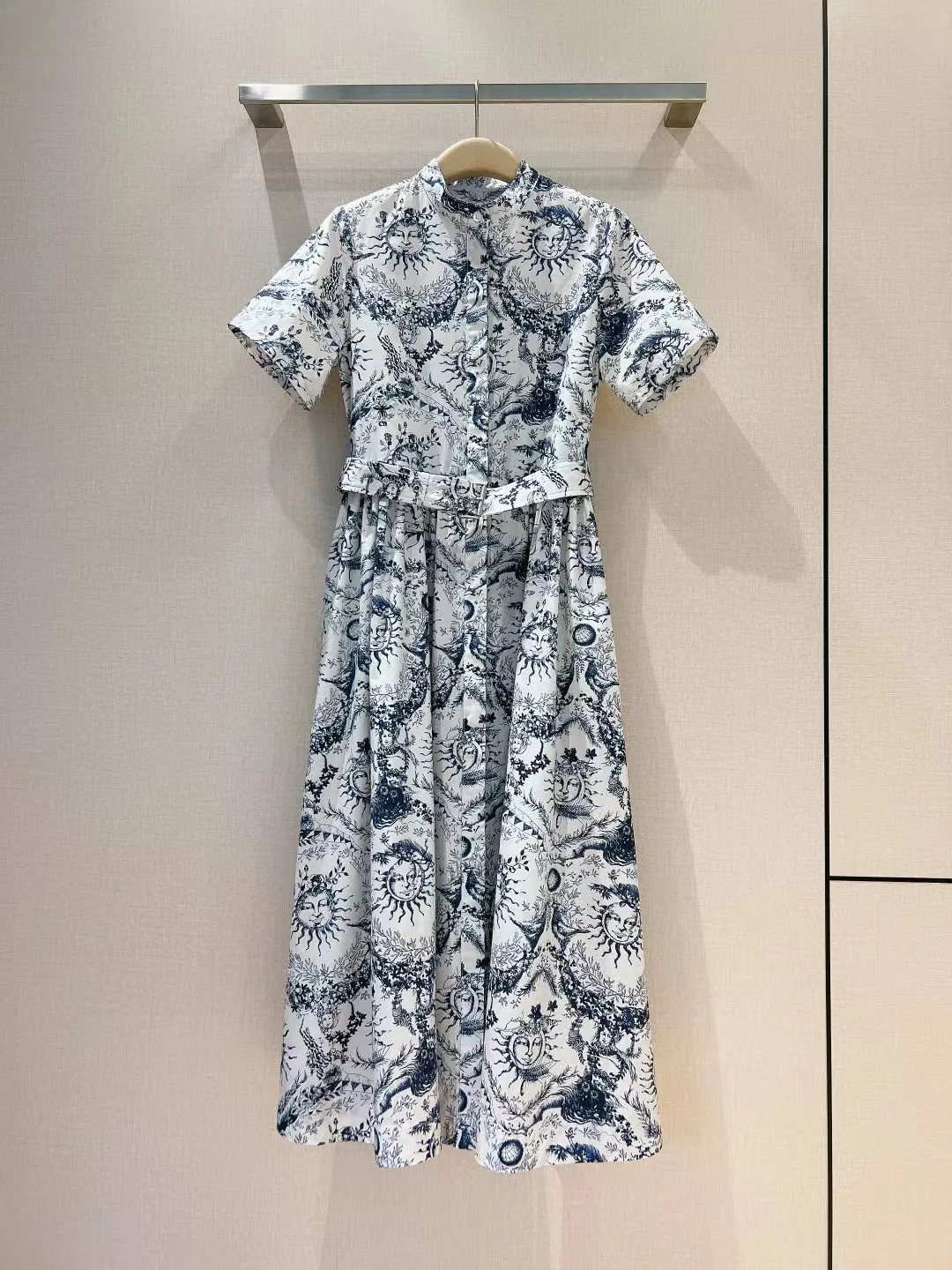 

2024 New high-end custom spring/summer women's printed dress, noble, elegant, youthful, pure cotton material soft and delicate