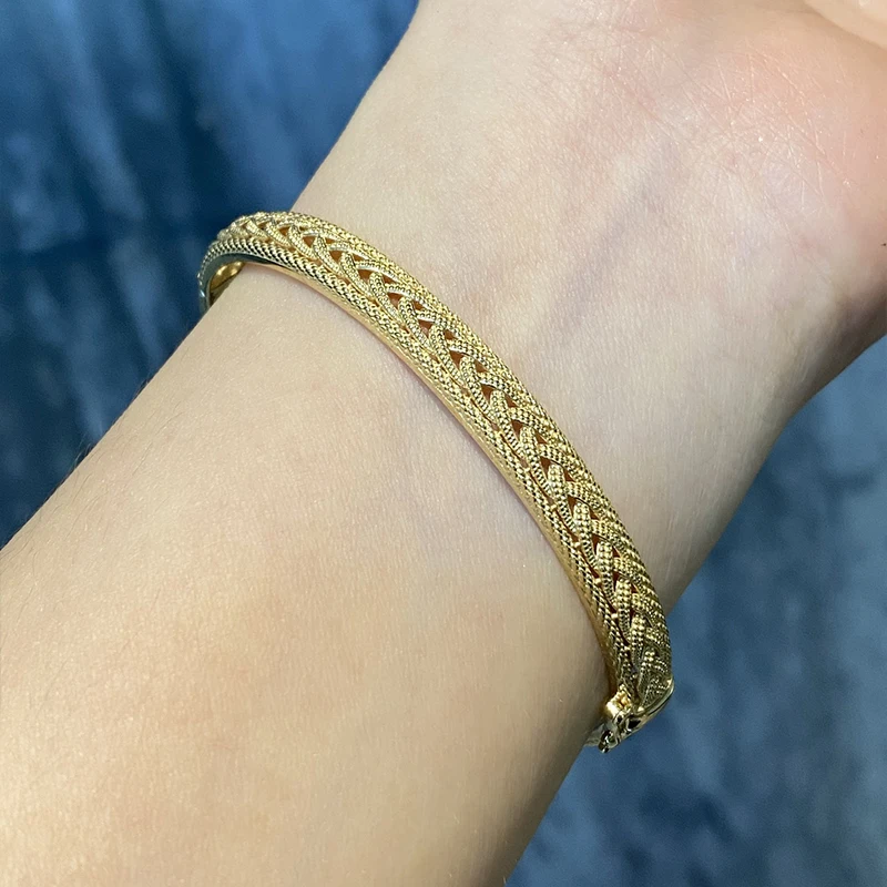 Aazuo 18K Solid Yellow Gold Real Natural Diamonds Luxury Jewelry Textile Rope X Shape Bangle Gift For Women Wedding Party AU750 view 6