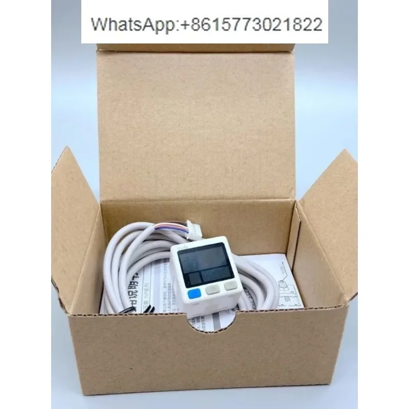 Digital positive and negative pressure gauge switch quantity air pressure intelligent sensor new NPN, PNP2 output